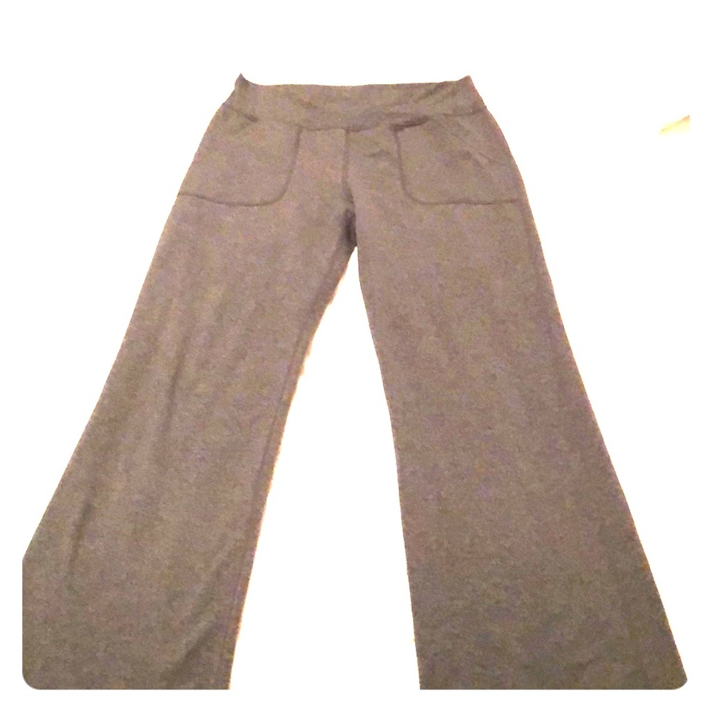 Lulemon women’s wide leg pant